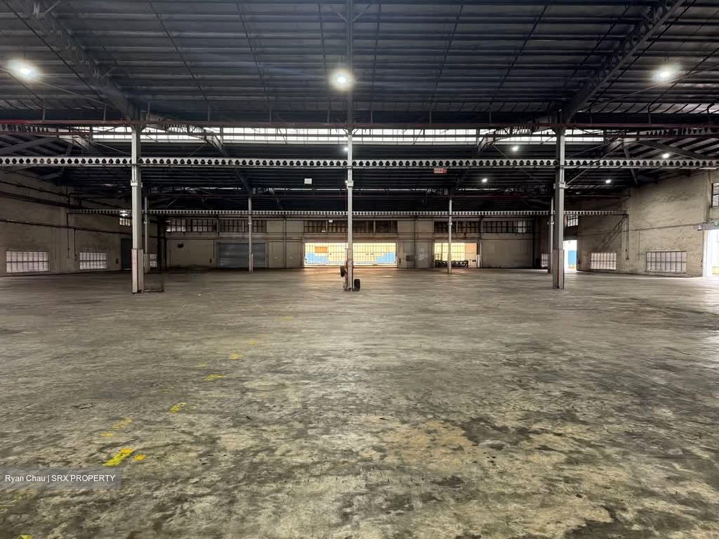 Tanjong Penjuru (D22), Warehouse #547842011